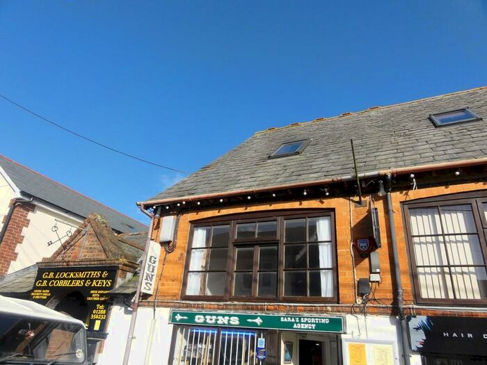 2 Bedroom Flat To Rent In Belle Vue, Bude, EX23