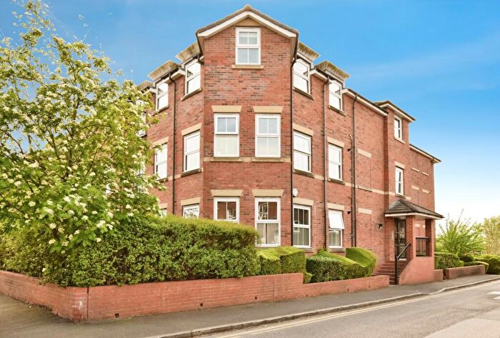 2 Bedroom Flat For Sale In George Street, Alderley Edge, Cheshire, SK9