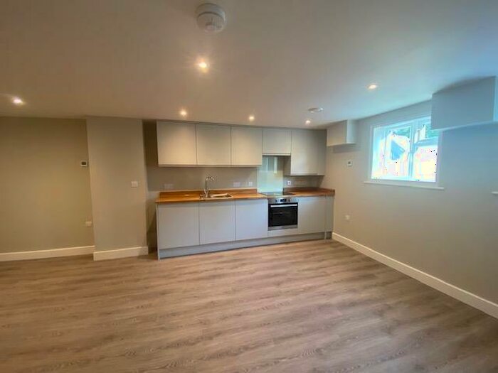 Flat To Rent In Regent Street, Cambridge, CB2