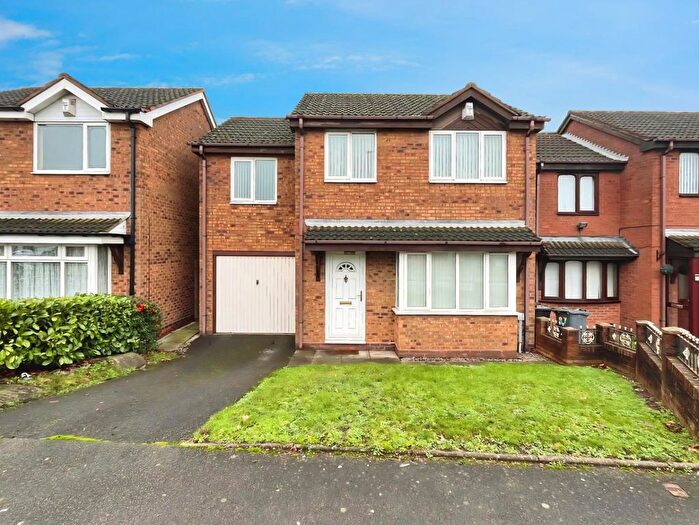 3 Bedroom Detached House For Sale In North Park Road, Birmingham, B23