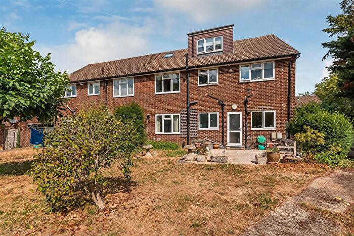 2 Bedroom Maisonette For Sale In Woodfield Road, Ashtead, KT21