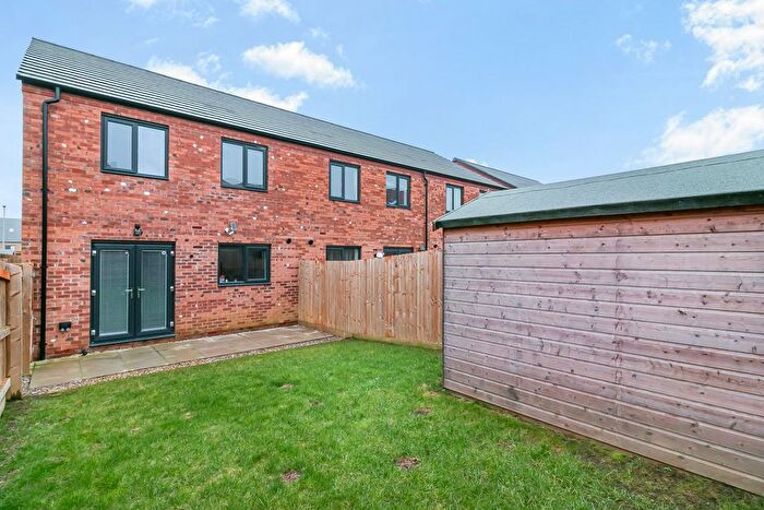 3 Bedroom Terraced House For Sale In Rockingham Dene, Wellingborough, NN8