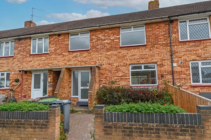 3 Bedroom Terraced House For Sale In Ibsley Grove, Bedhempton, PO9