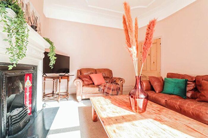 4 Bedroom Terraced House To Rent In Englewood Road, London, SW12
