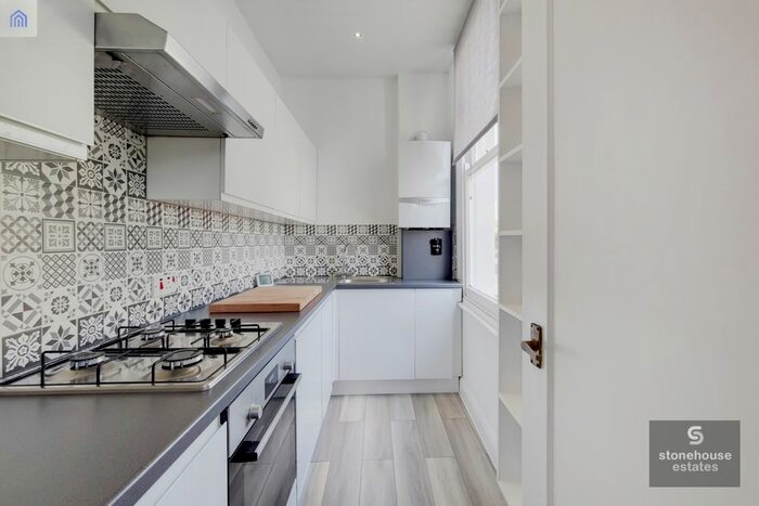 2 Bedroom Flat To Rent In St. John's Grove, London, N19