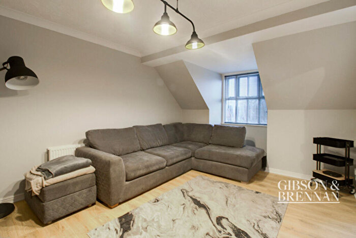 2 Bedroom Apartment For Sale In Stafford Green, Basildon, SS16
