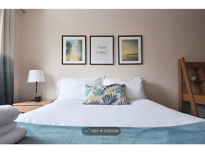 3 Bedroom Flat To Rent In Portswood Road, Southampton, SO17