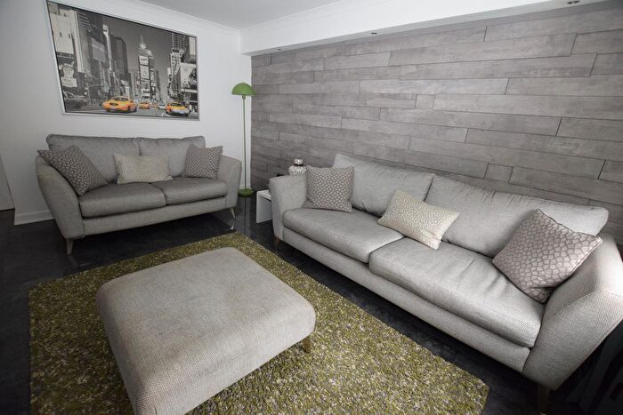 2 Bedroom Flat For Sale In Cockenzie Street, Glasgow, G32