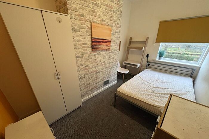 Flat To Rent In Sealand Road, Chester, CH1