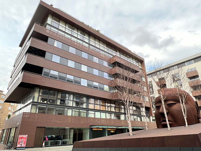 2 Bedroom Apartment To Rent In Poole Street, London, N1
