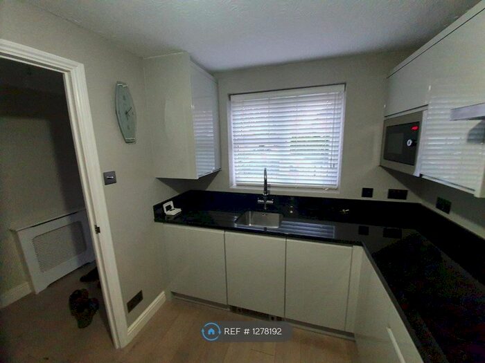 3 Bedroom Terraced House To Rent In Barrass Close, London EN3