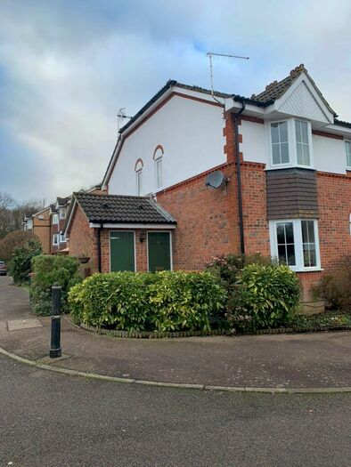 1 Bedroom Terraced House To Rent In Goddard Close, Crawley, RH10
