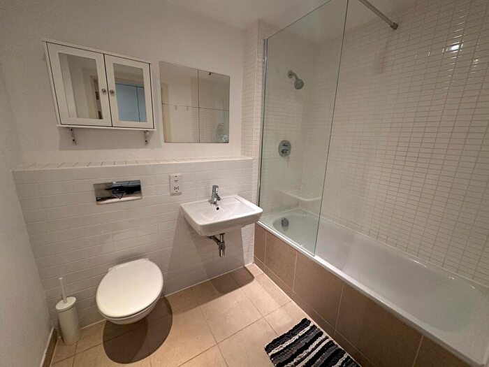 2 Bedroom Apartment To Rent In Solly Street, City Centre, Sheffield, S1