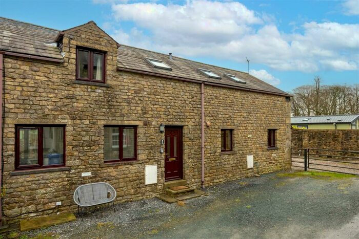 3 Bedroom Terraced House For Sale In Flying Horseshoe Cottage, Clapham, LA2