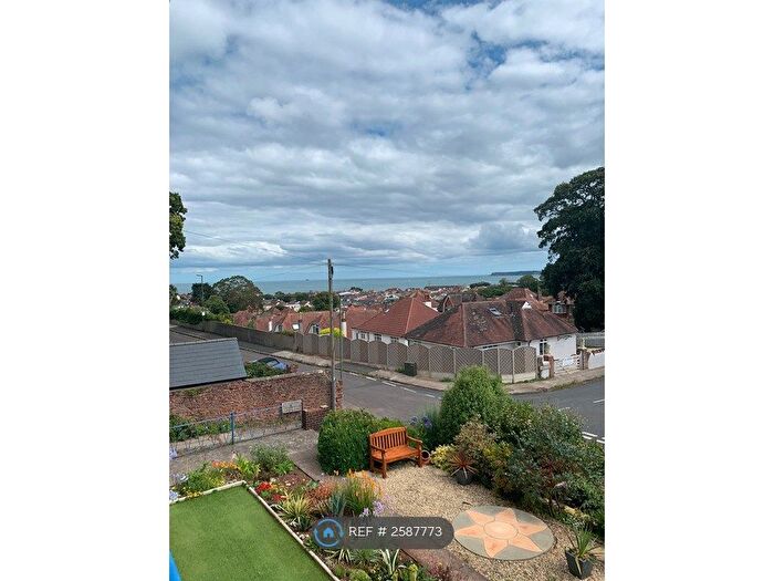 3 Bedroom Flat To Rent In Carleton Court, Preston Paignton, TQ3