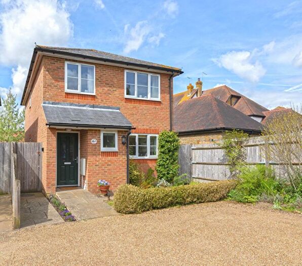 3 Bedroom Detached House For Sale In Woodgate Mews, Horsmonden, Kent, TN12