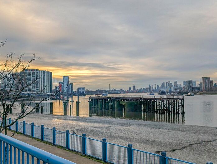 1 Bedroom Flat To Rent In Erebus Drive, West Thamesmead, SE28