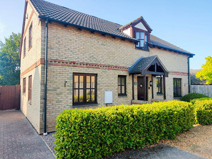 4 Bedroom Detached House For Sale In Walnut Tree Walk, Wimblington, March, PE15