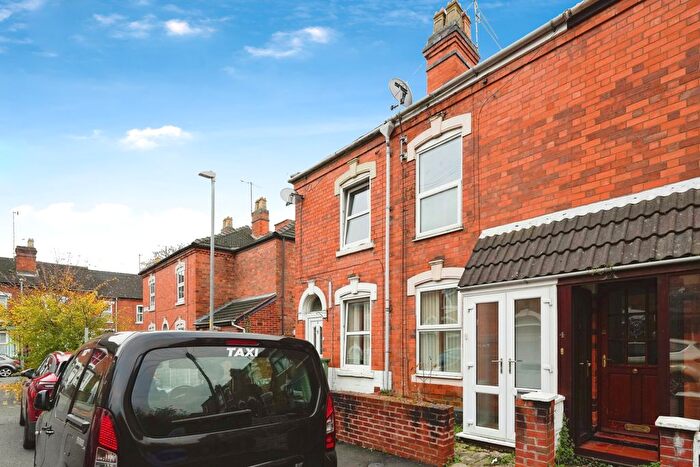 2 Bedroom Detached House For Sale In Prince Rupert Road, Worcester, Worcestershire, WR5