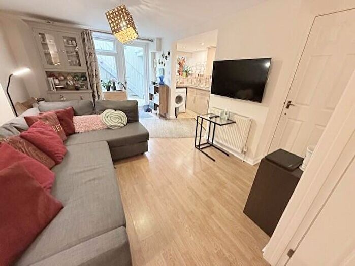 Studio For Sale In Grove Road, Eastbourne, BN21