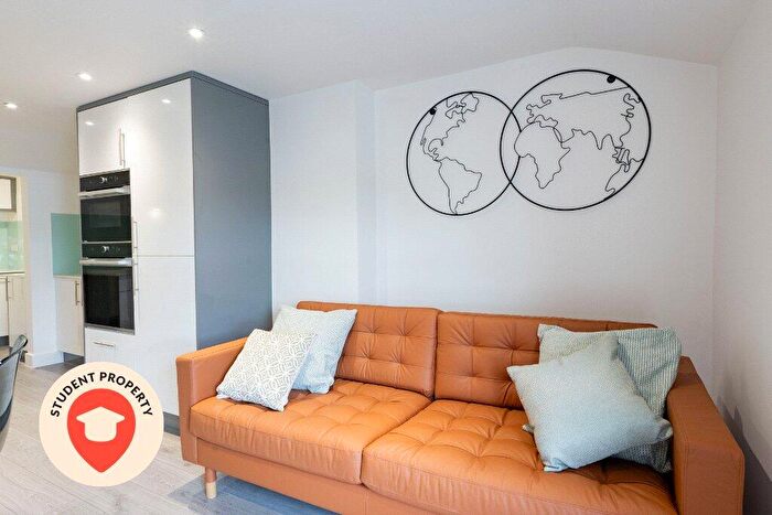 3 Bedroom Apartment To Rent In Clifton Park Road, Clifton, Bristol, Bristol, BS8