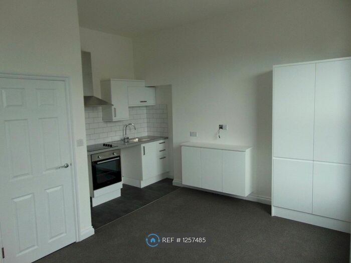 1 Bedroom Flat To Rent In Haddington Road, Plymouth PL2