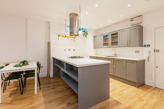 1 Bedroom Flat To Rent In Mountgrove Road, London, N5