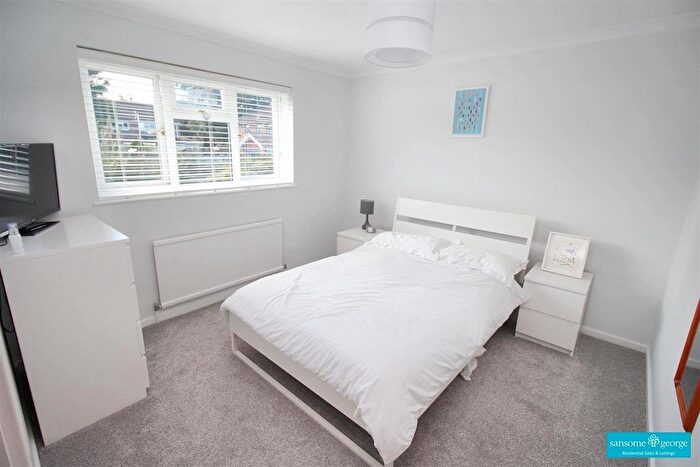 4 Bedroom Detached House For Sale In Apple Close, Tilehurst, Reading, RG31