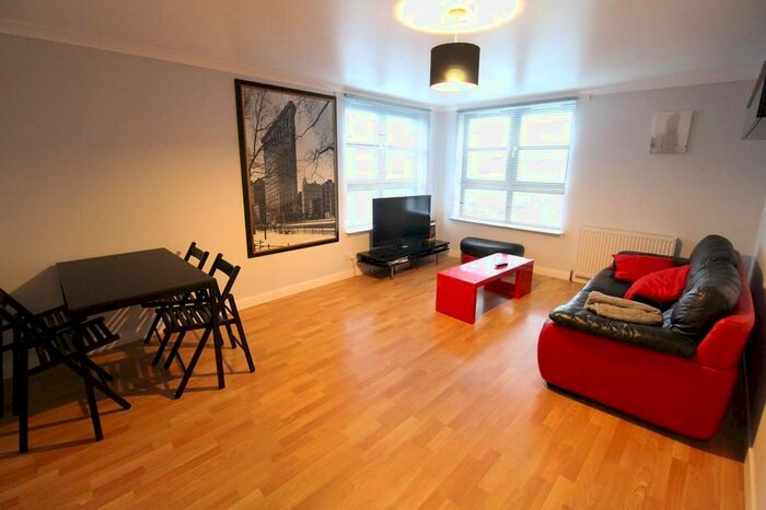 2 Bedroom Flat To Rent In Riverside Drive, Aberdeen, AB11