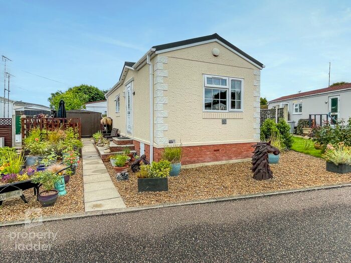 1 Bedroom Park Home For Sale In Woodland View, Stratton Strawless, Norwich, NR10