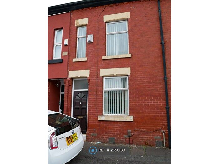 3 Bedroom Terraced House To Rent In Williams Street, Manchester, M18