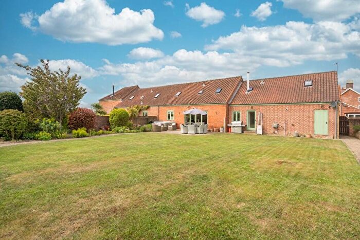 5 Bedroom Barn Conversion For Sale In Bradwell, Norfolk, NR31