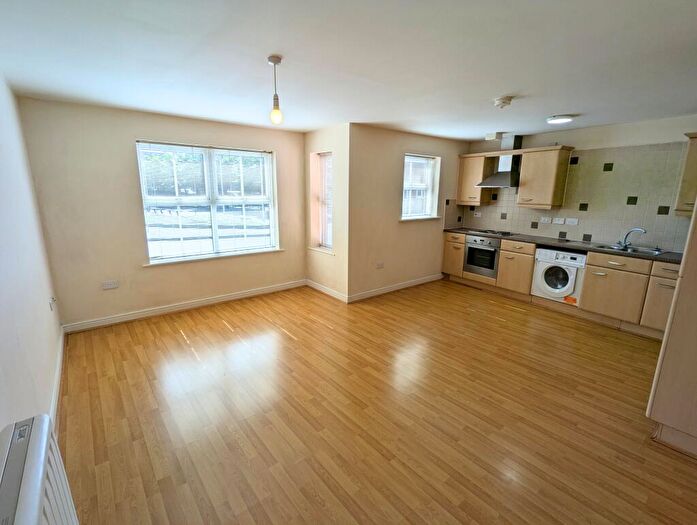 1 Bedroom Flat To Rent In Riverside Drive, Lincoln, LN5