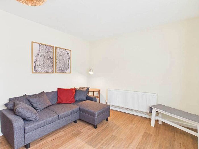 2 Bedroom Apartment To Rent In Firrhill Drive, Edinburgh, Midlothian, EH13
