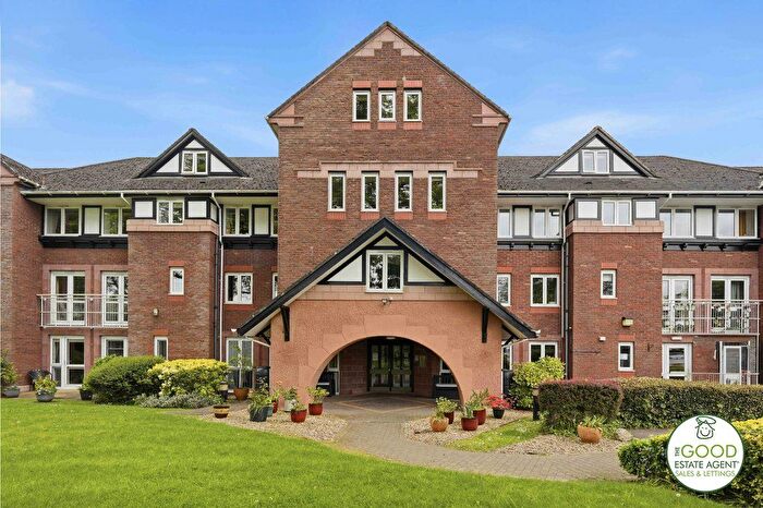 2 Bedroom Flat For Sale In Queen Anne Court Macclesfield Road, Wilmslow, SK9