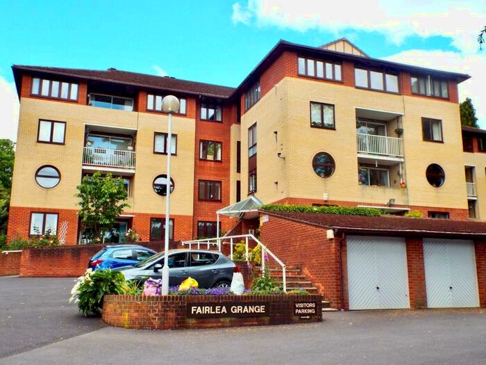 2 Bedroom Flat To Rent In Fairlea Grange, Bassett, SO16