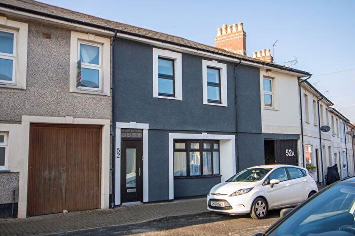 3 Bedroom Terraced House For Sale In Glebe Street, Penarth, CF64