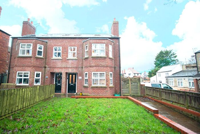 5 Bedroom Semi-Detached House For Sale In Eastbourne Road, Hornsea, HU18