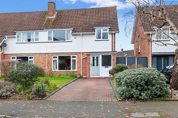 3 Bedroom Semi Detached House For Sale In The Drive, Powick, Worcester, WR2