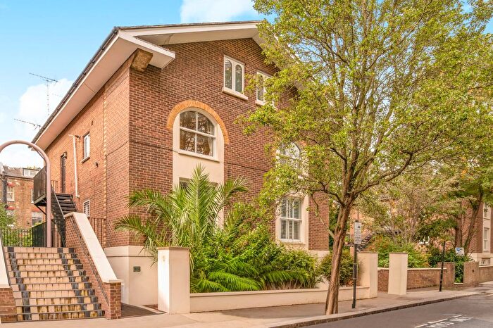 2 Bedroom Flat For Sale In Lanark Road, Paddington, W9