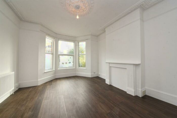 1 Bedroom Flat To Rent In Lincoln Road, East Finchley, N2