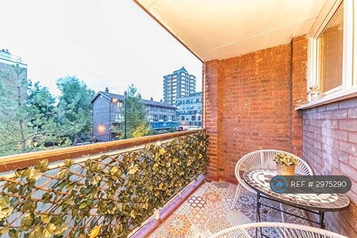 4 Bedroom Flat To Rent In Buckland Court, London, N1