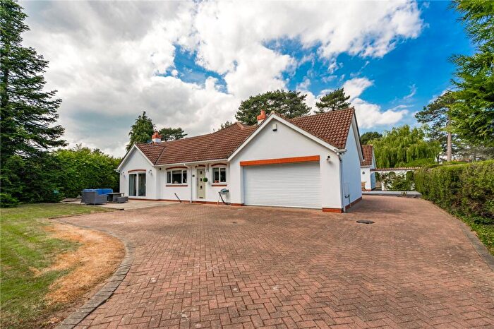 4 Bedroom Bungalow For Sale In Humberston Avenue, Humberston, Grimsby, Lincolnshire, DN36