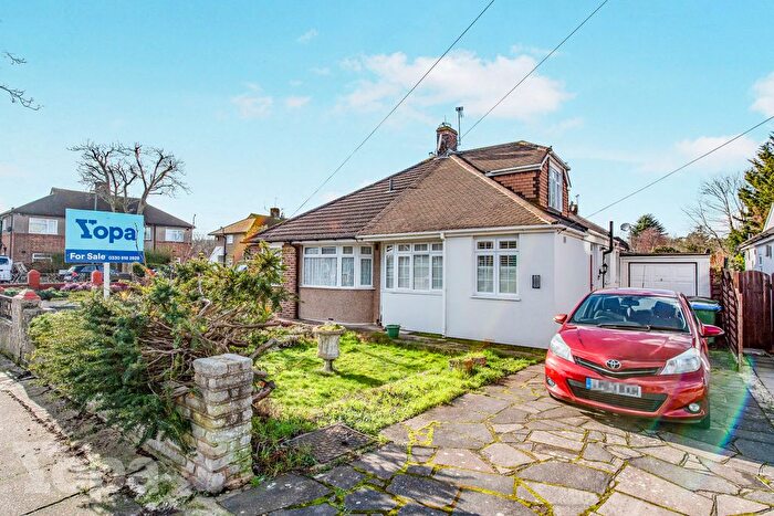 3 Bedroom Semi Detached Bungalow For Sale In Riverside Road, Sidcup, DA14