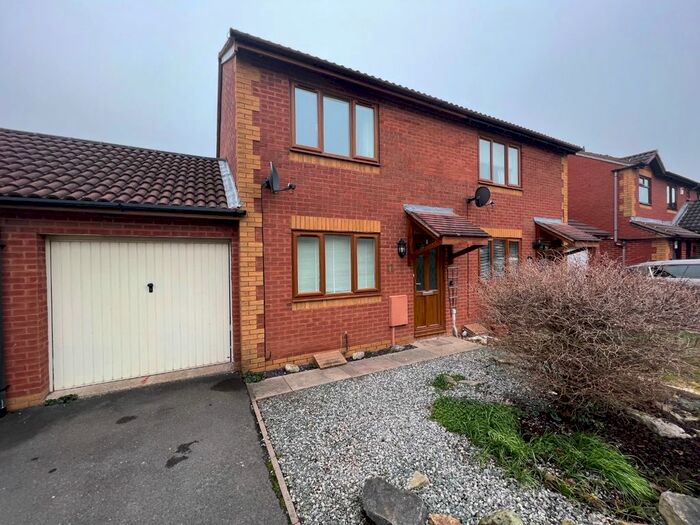2 Bedroom Semi-Detached House To Rent In Torrance Close, Branston, Burton-On-Trent, Staffordshire, DE14