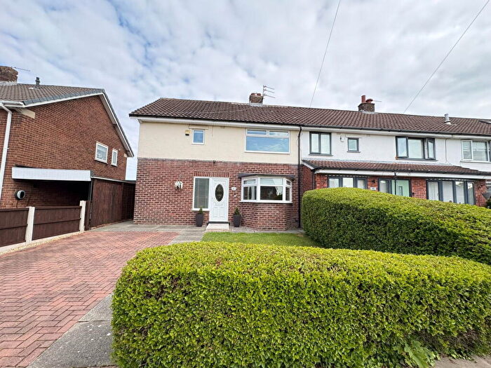 3 Bedroom Semi-Detached House For Sale In Coppull Road, Lydiate, L31
