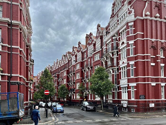 4 Bedroom Flat To Rent In Hyde Park Mansions, Marylebone, NW1