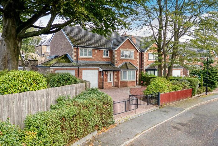 4 Bedroom Detached House For Sale In Rosewood, Hollingworth, Hyde, SK14