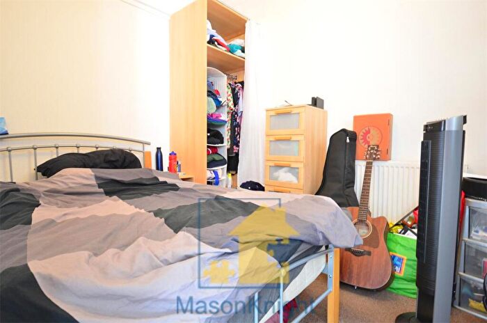 4 Bedroom Terraced House To Rent In Warwards Lane Selly Oak, B29