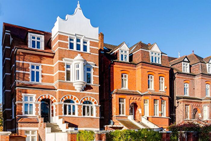 1 Bedroom Apartment For Sale In Maresfield Gardens, Hampstead, NW3